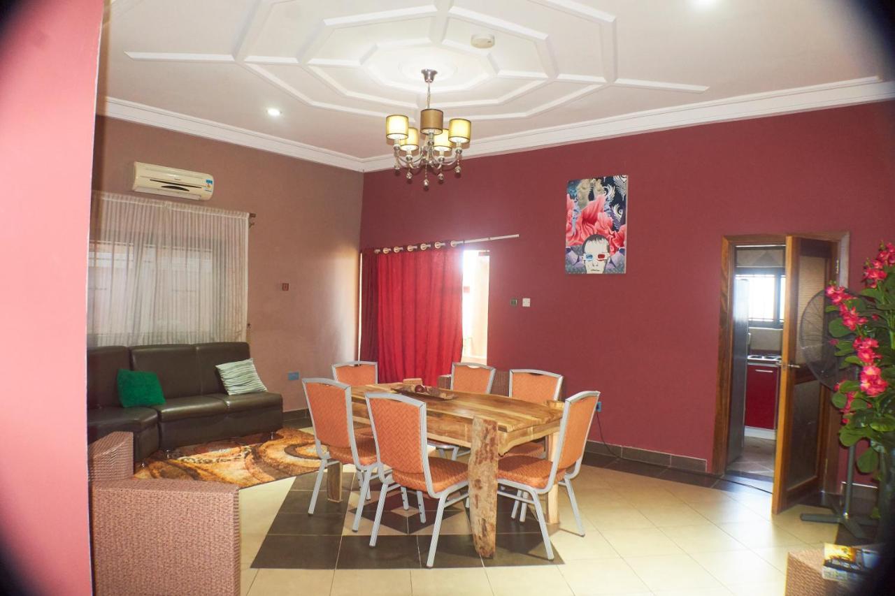 Triple Hill Hotel Weija Bagian luar foto