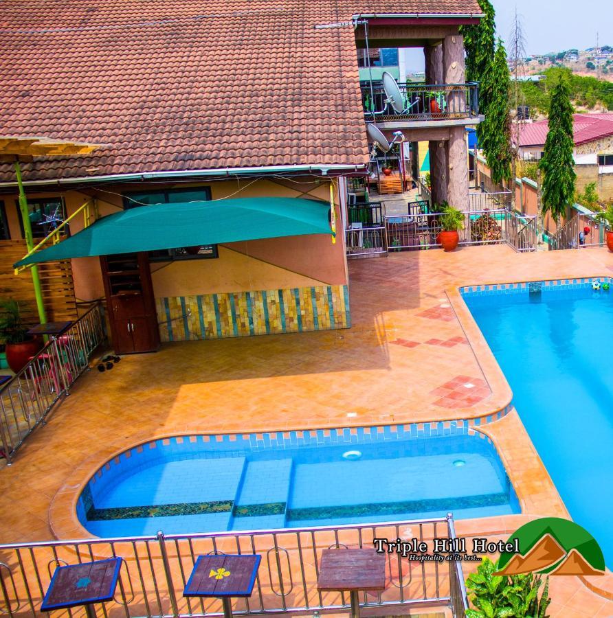 Triple Hill Hotel Weija Bagian luar foto